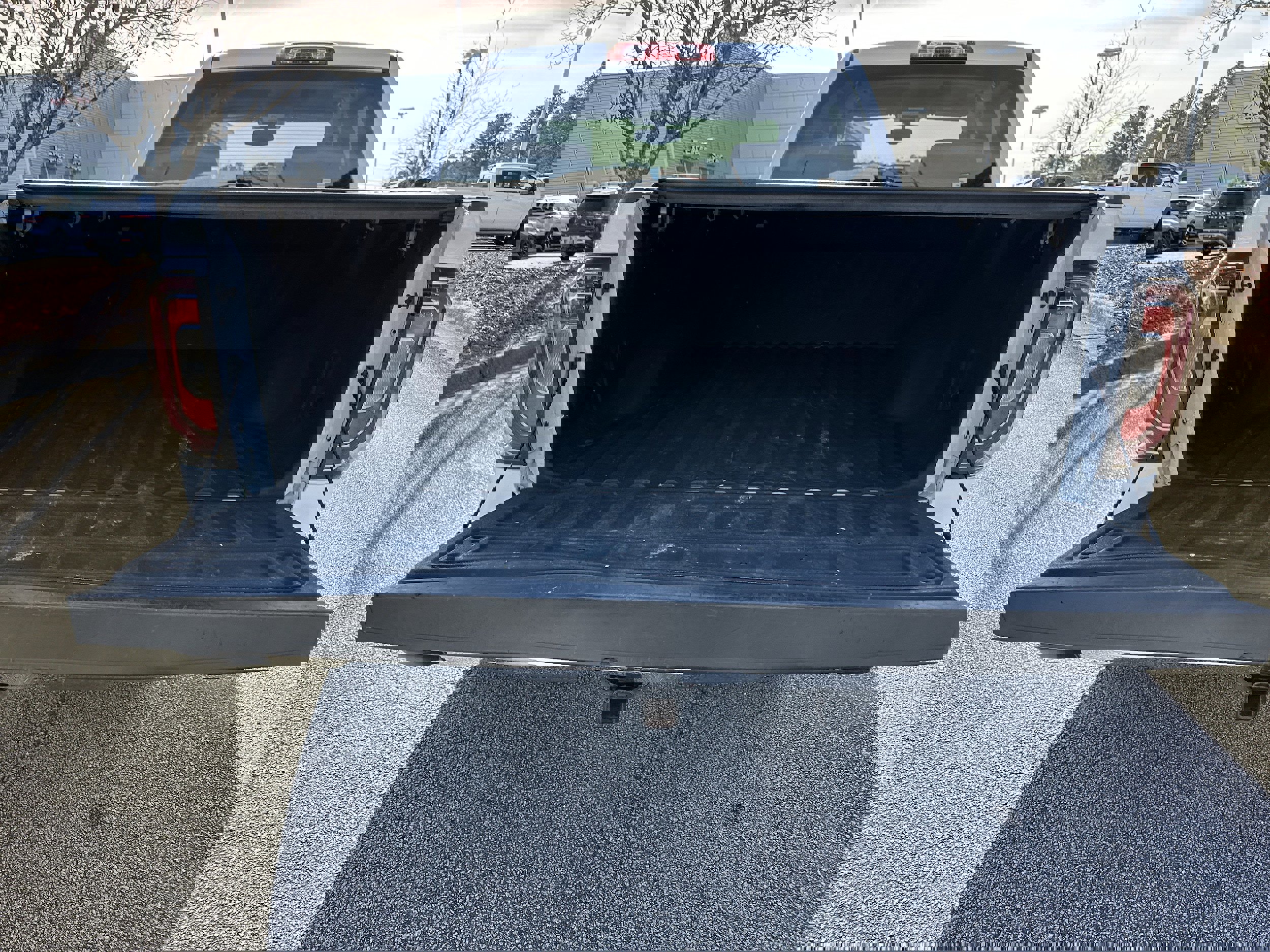 Used 2017 GMC Sierra 1500 SLT w/ SLT Premium Package image 18