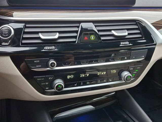 Used 2023 BMW 530i w/ Premium Package image 19