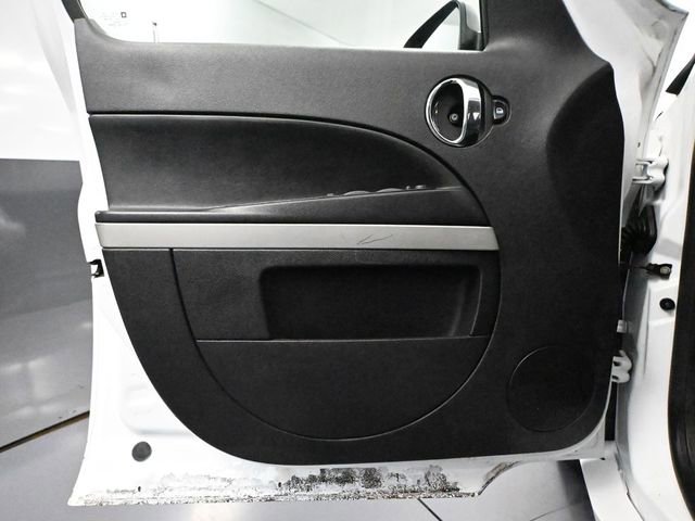 Used 2009 Chevrolet HHR LS image 16