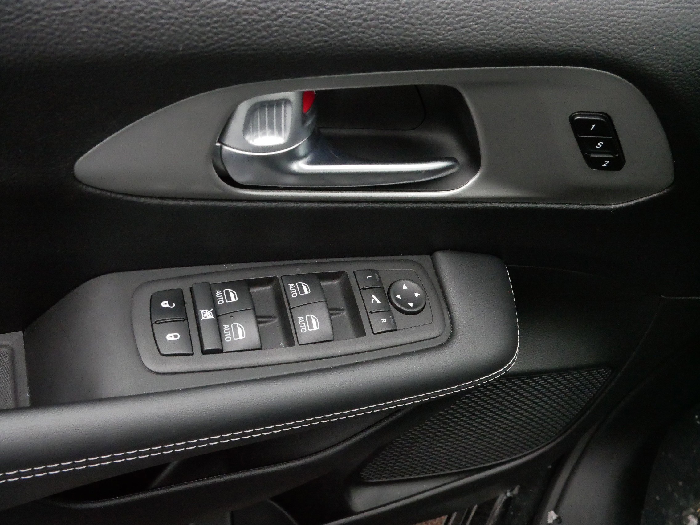 Used 2024 Chrysler Pacifica Limited w/ S Appearance Package image 19