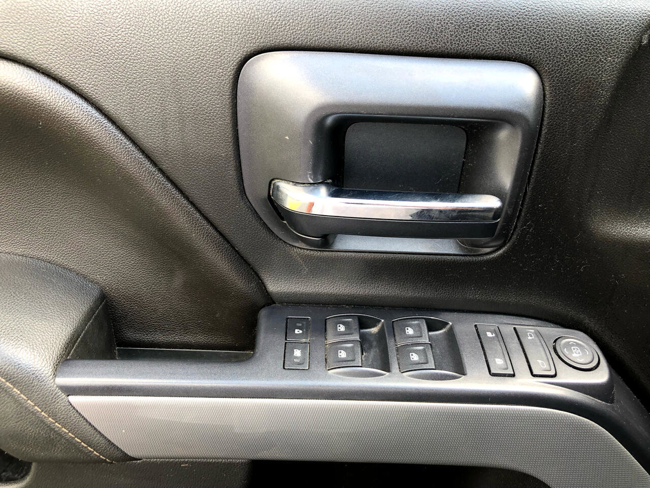 Used 2015 Chevrolet Silverado 2500 LT w/ Z71 Package, Off-Road image 24