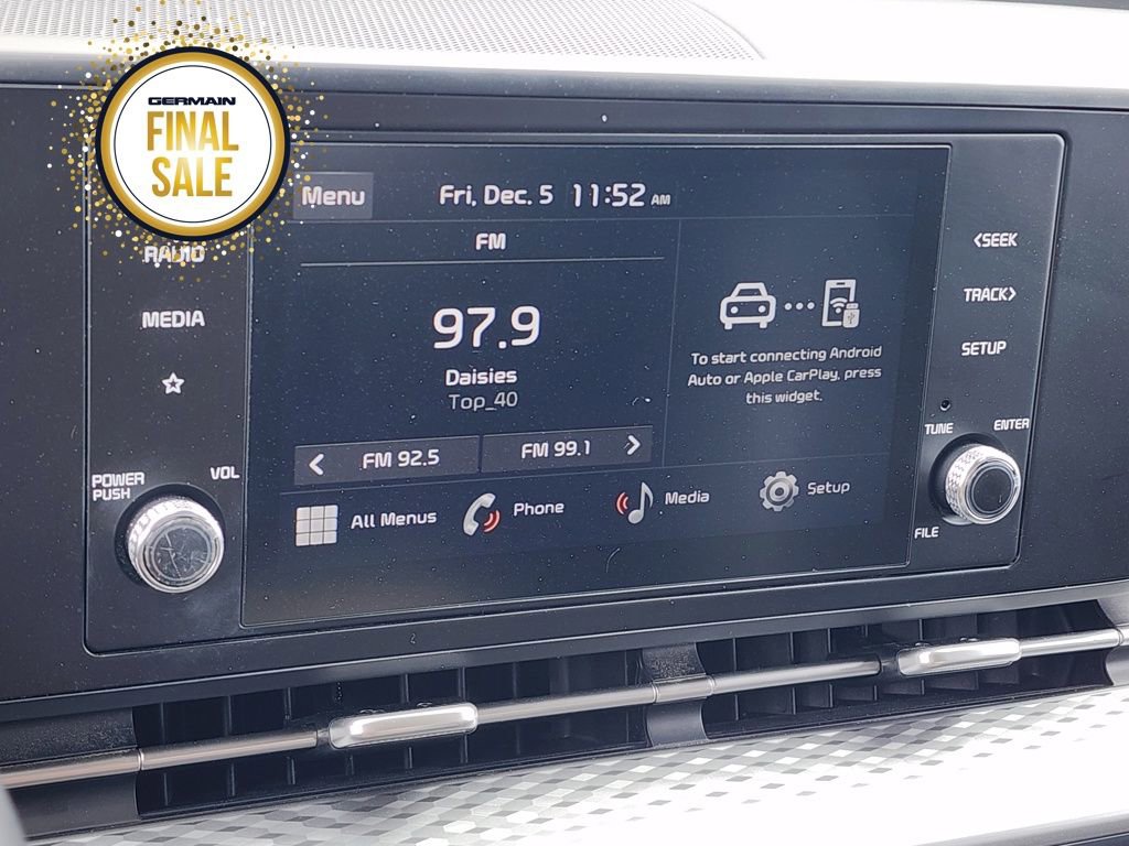 Certified 2024 Kia Carnival LX image 22