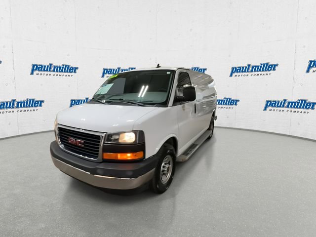 Used 2020 GMC Savana 2500 w/ Driver Convenience Package RWD image 4
