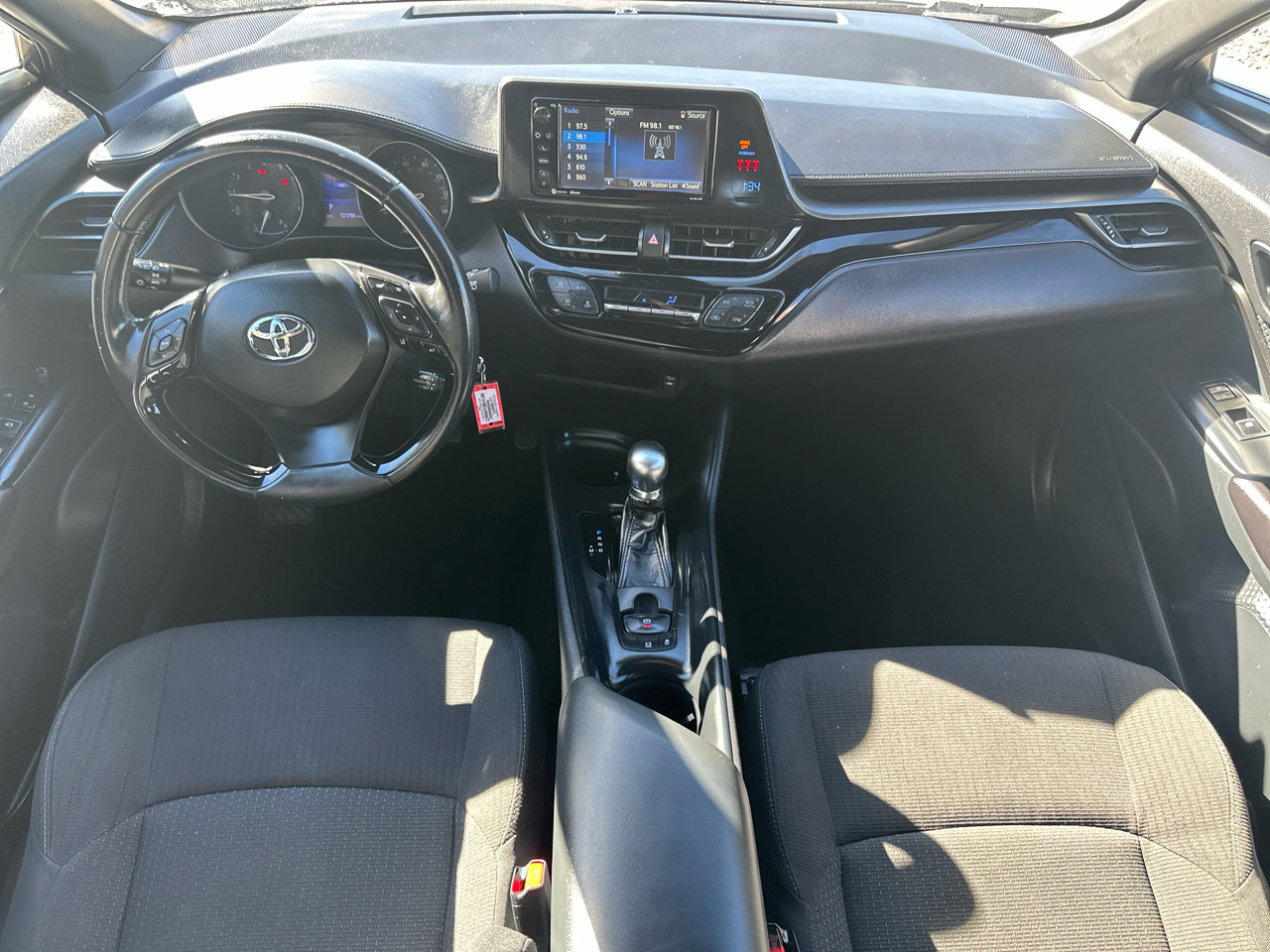 Used 2018 Toyota C-HR XLE image 8