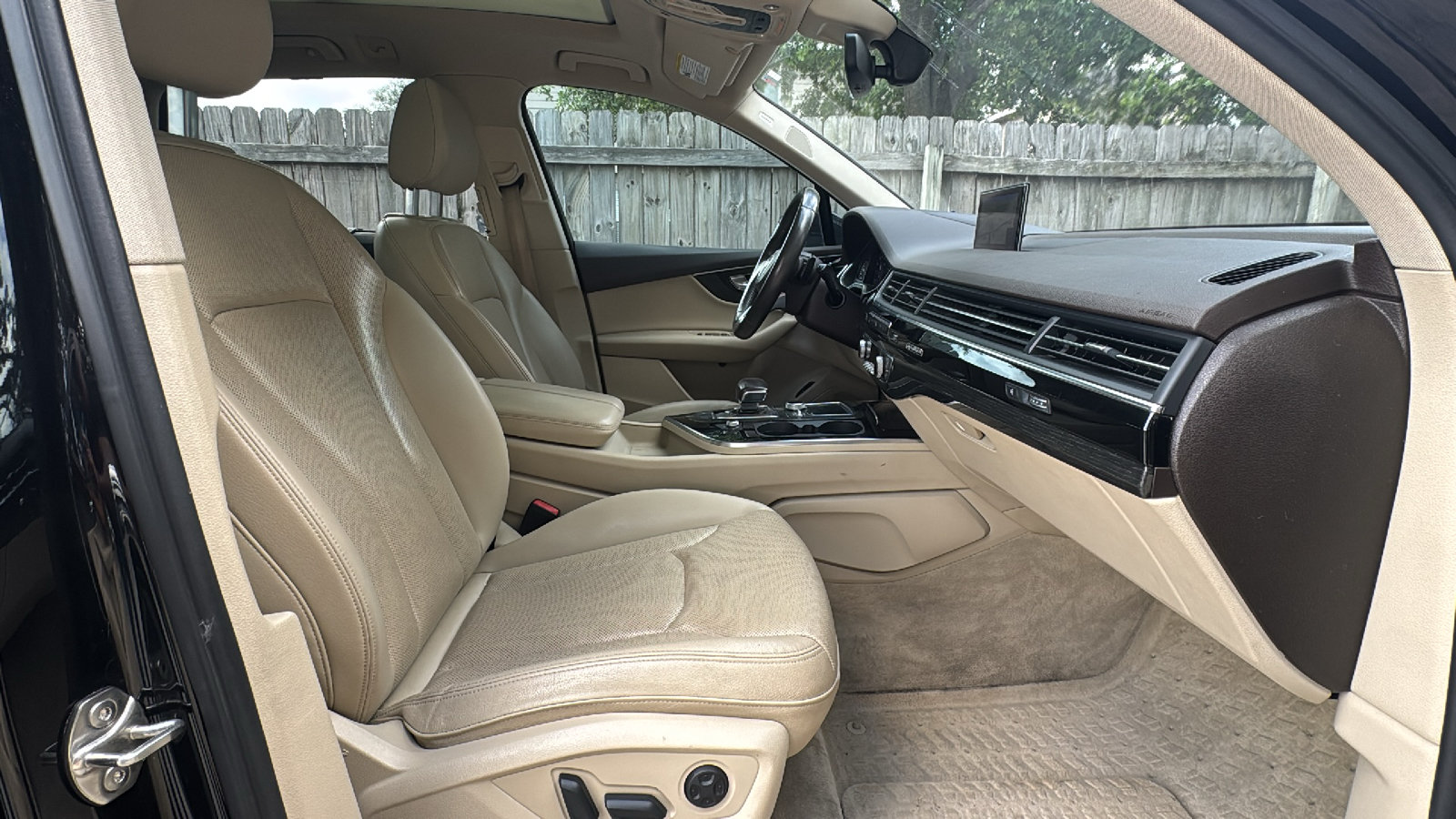 Used 2018 Audi Q7 3.0T Prestige w/ Prestige Package AWD/4WD image 16