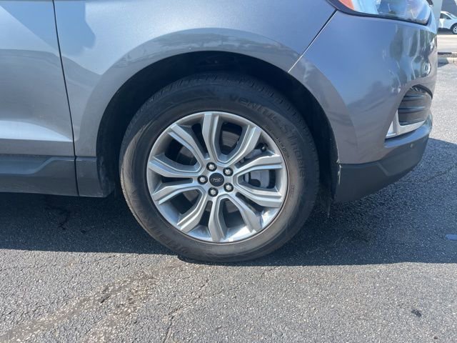 Used 2024 Ford Edge Titanium image 5
