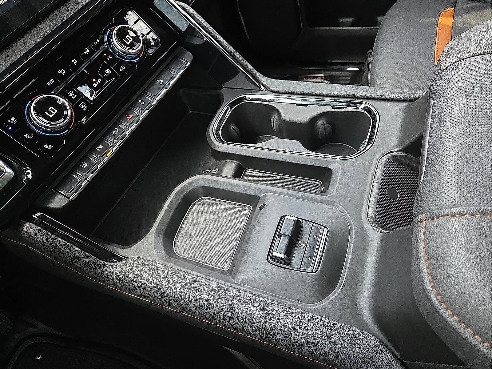 Used 2025 GMC Sierra 2500 AT4 w/ AT4 Premium Plus Package AWD/4WD image 25