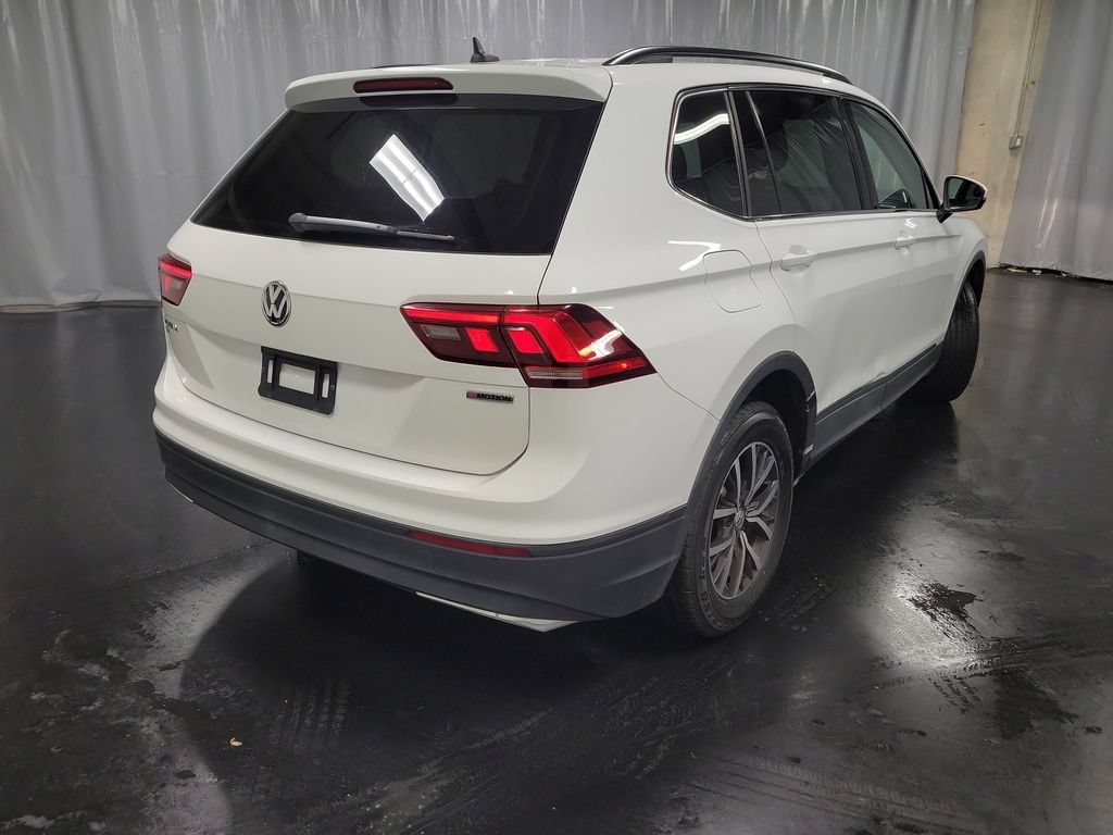 Used 2019 Volkswagen Tiguan SE w/ Panoramic Sunroof Package AWD/4WD image 9
