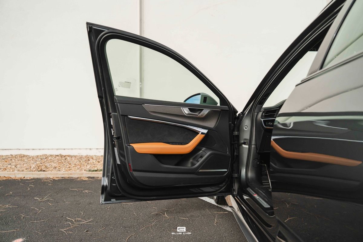 Used 2025 Audi RS 6 performance w/ Executive Package image 25