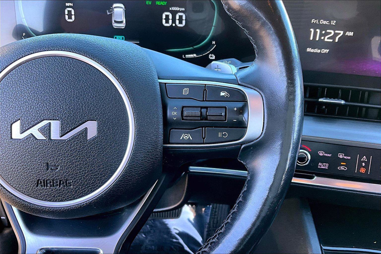 Used 2023 Kia Sportage EX image 18