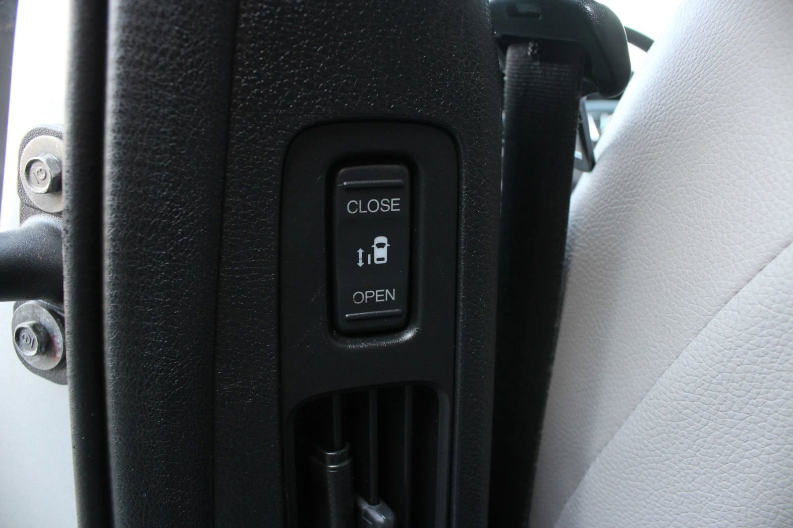 Used 2018 Honda Odyssey EX-L image 38