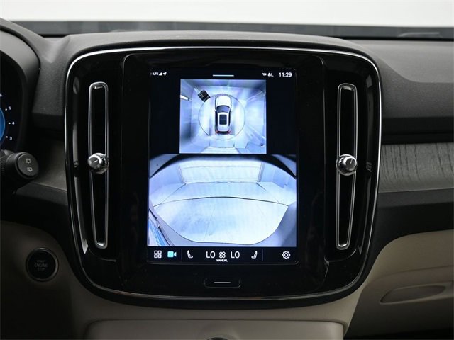 Used 2024 Volvo XC40 B5 Plus w/ Protection Package Premier image 21