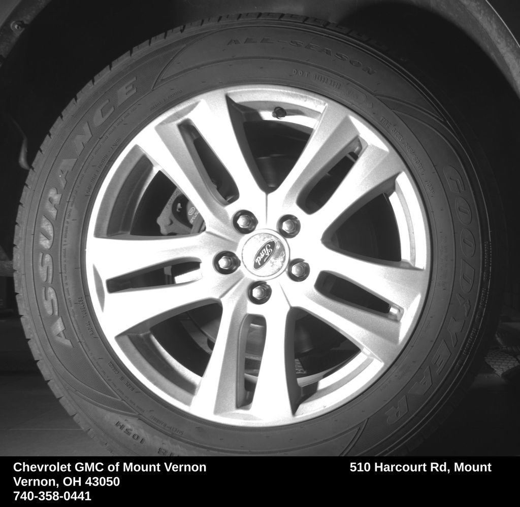 Used 2019 Ford Explorer XLT w/ Equipment Group 202A AWD/4WD image 36