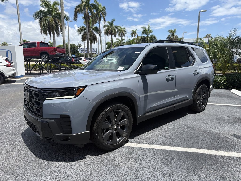 New 2026 Honda Pilot Sport image 4