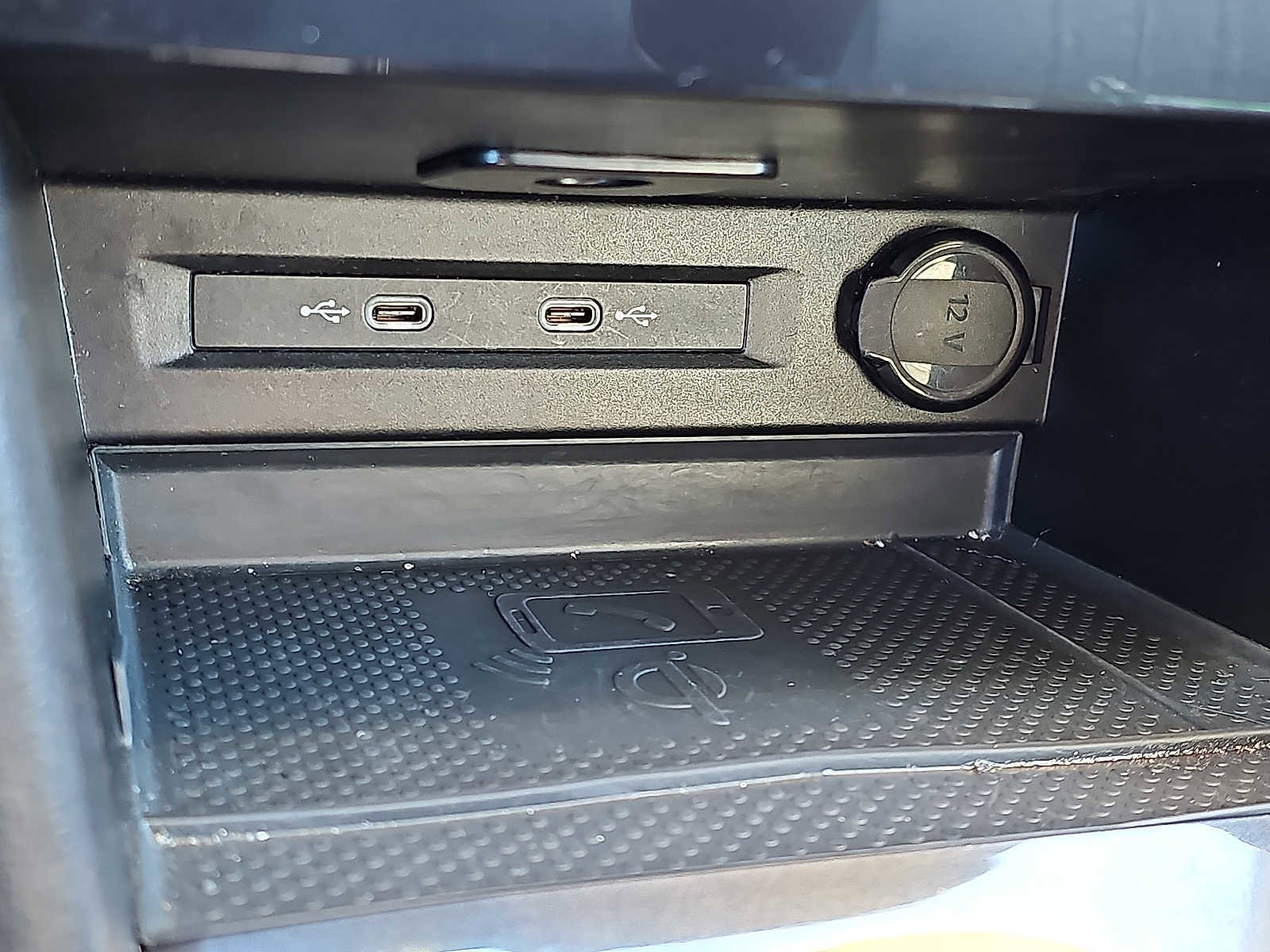 Used 2024 Volkswagen Tiguan SE image 23