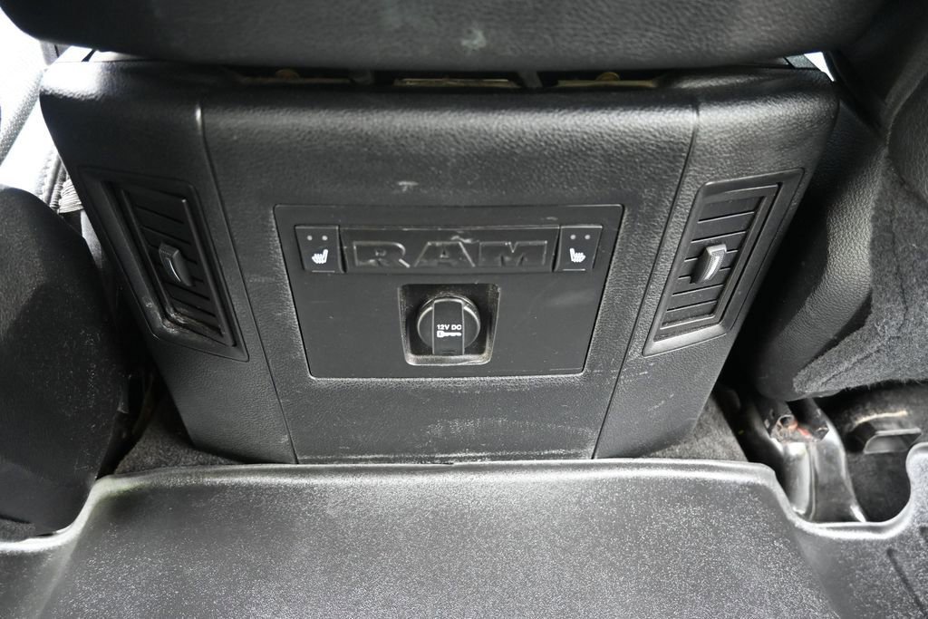 Used 2016 RAM 3500 Laramie AWD/4WD image 39