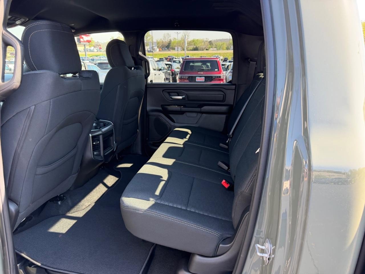 New 2026 RAM 1500 Express AWD/4WD image 9
