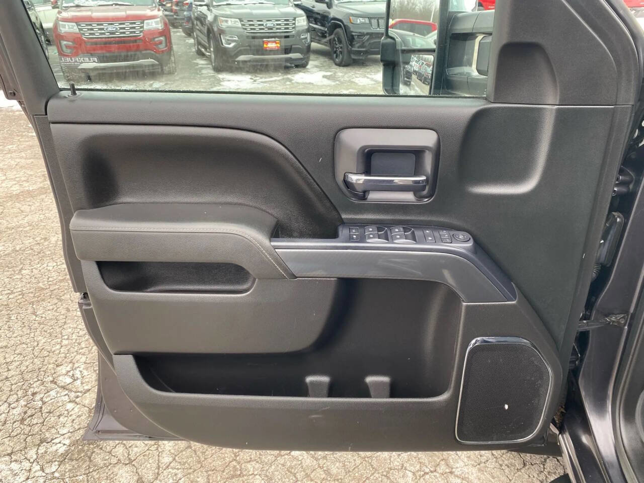 Used 2015 GMC Sierra 2500 SLE w/ All-Terrain HD Package image 11