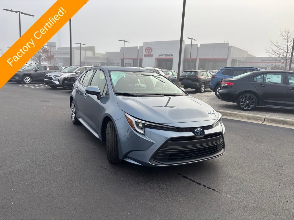 Used 2025 Toyota Corolla LE image 7