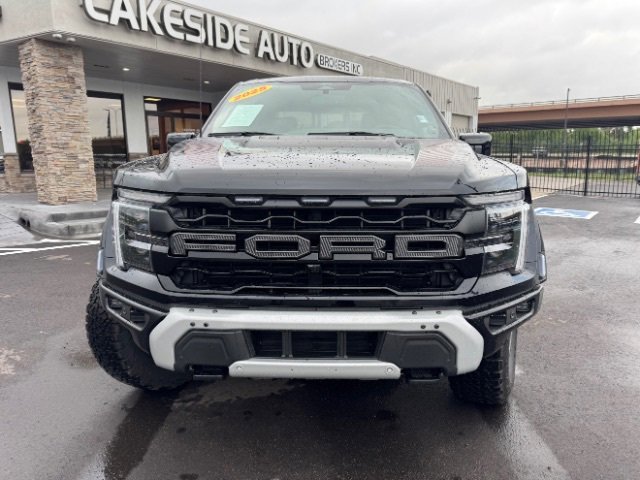 Used 2025 Ford F150 Raptor image 3