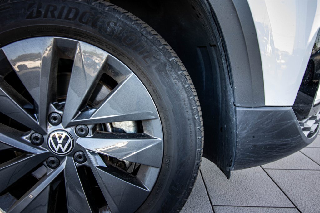 Certified 2023 Volkswagen Taos S w/ Driver Assistance Package image 21