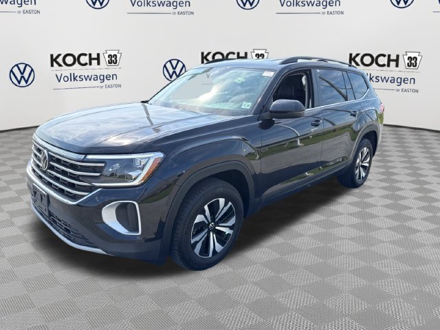 Used 2024 Volkswagen Atlas SE AWD/4WD image 3