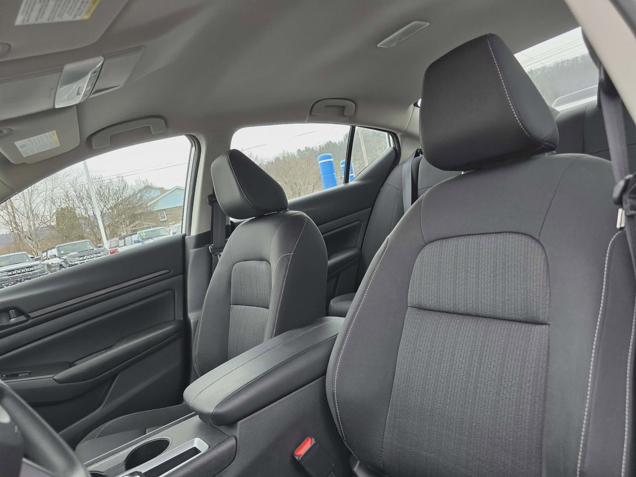 Used 2024 Nissan Altima 2.5 S image 10