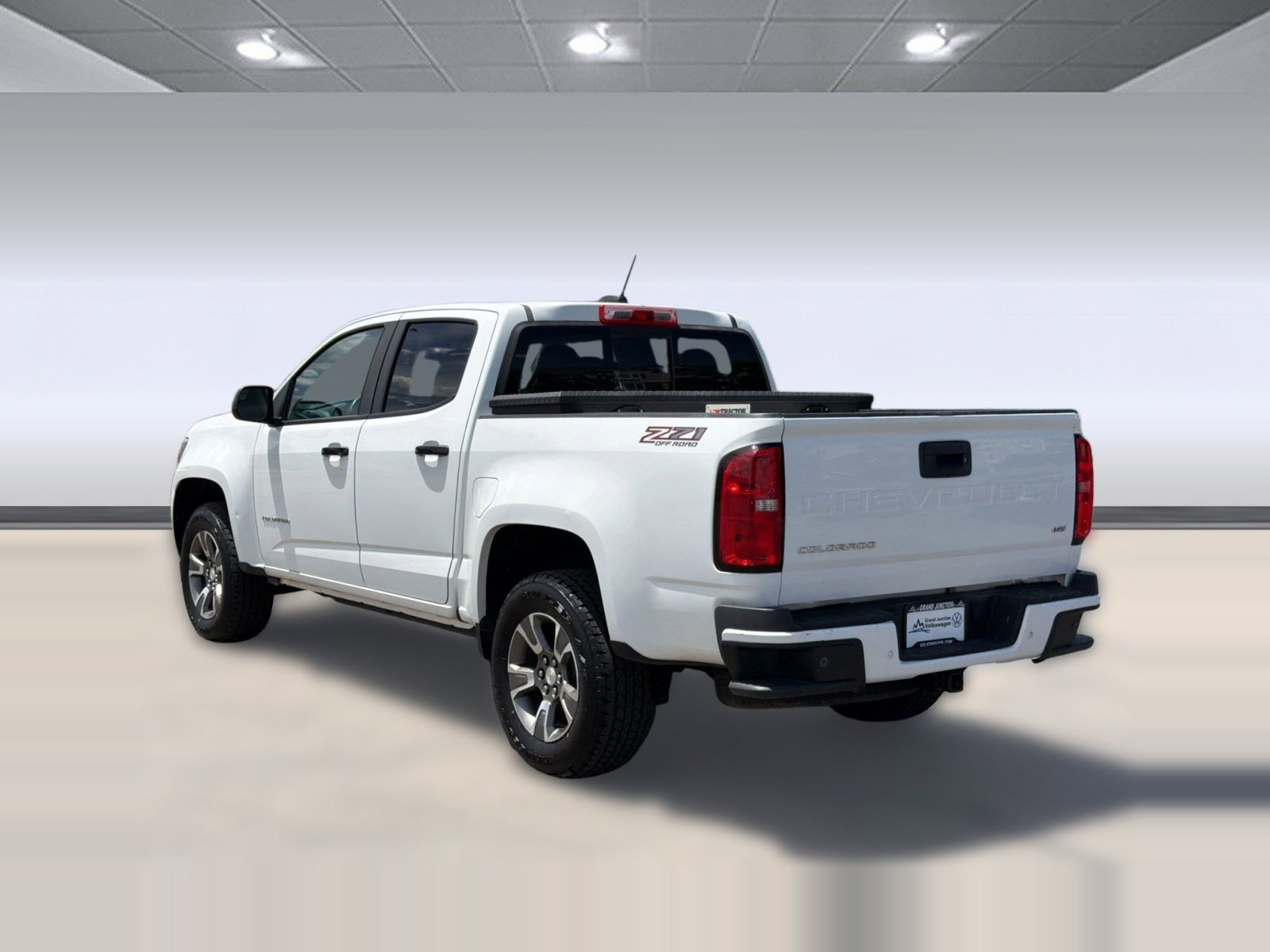 Used 2022 Chevrolet Colorado Z71 AWD/4WD image 3