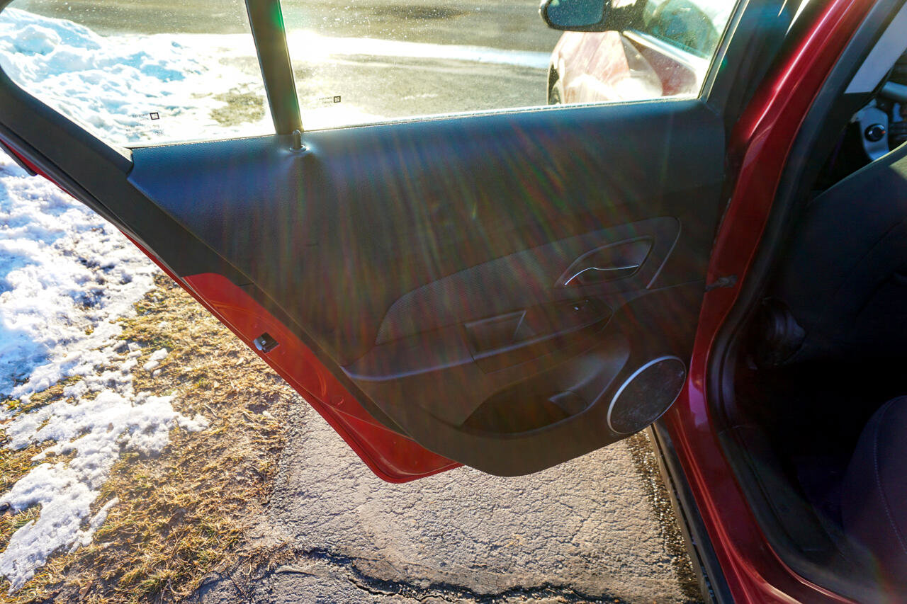 Used 2011 Chevrolet Cruze LT image 24