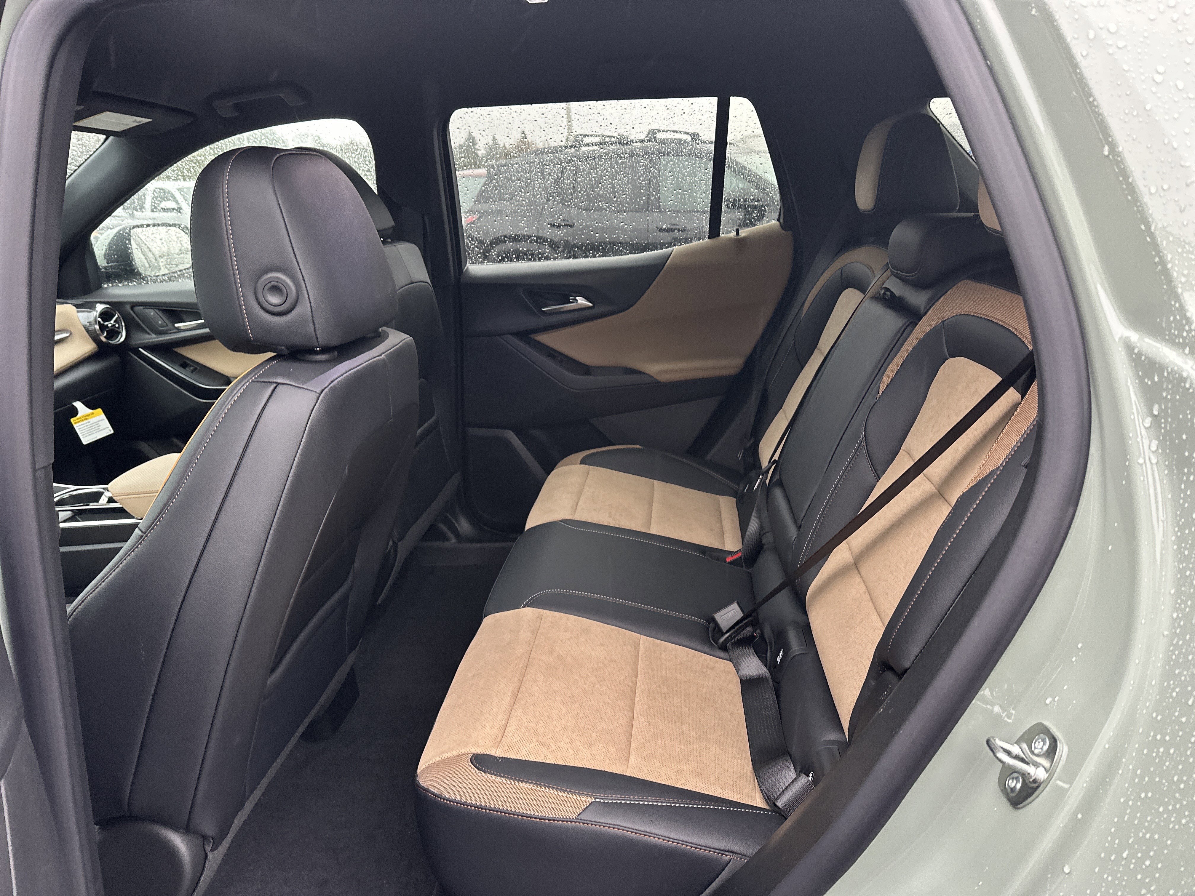 New 2026 Chevrolet Equinox ACTIV image 11