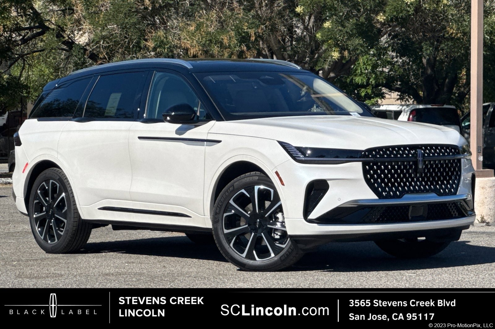 New 2025 Lincoln Nautilus Reserve