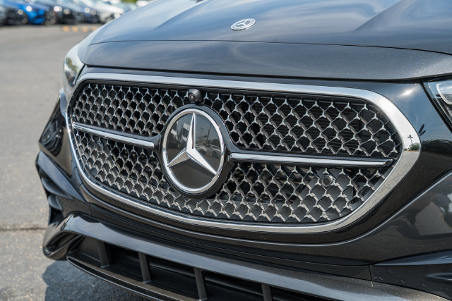New 2027 Mercedes-Benz E 350 4MATIC Sedan image 12