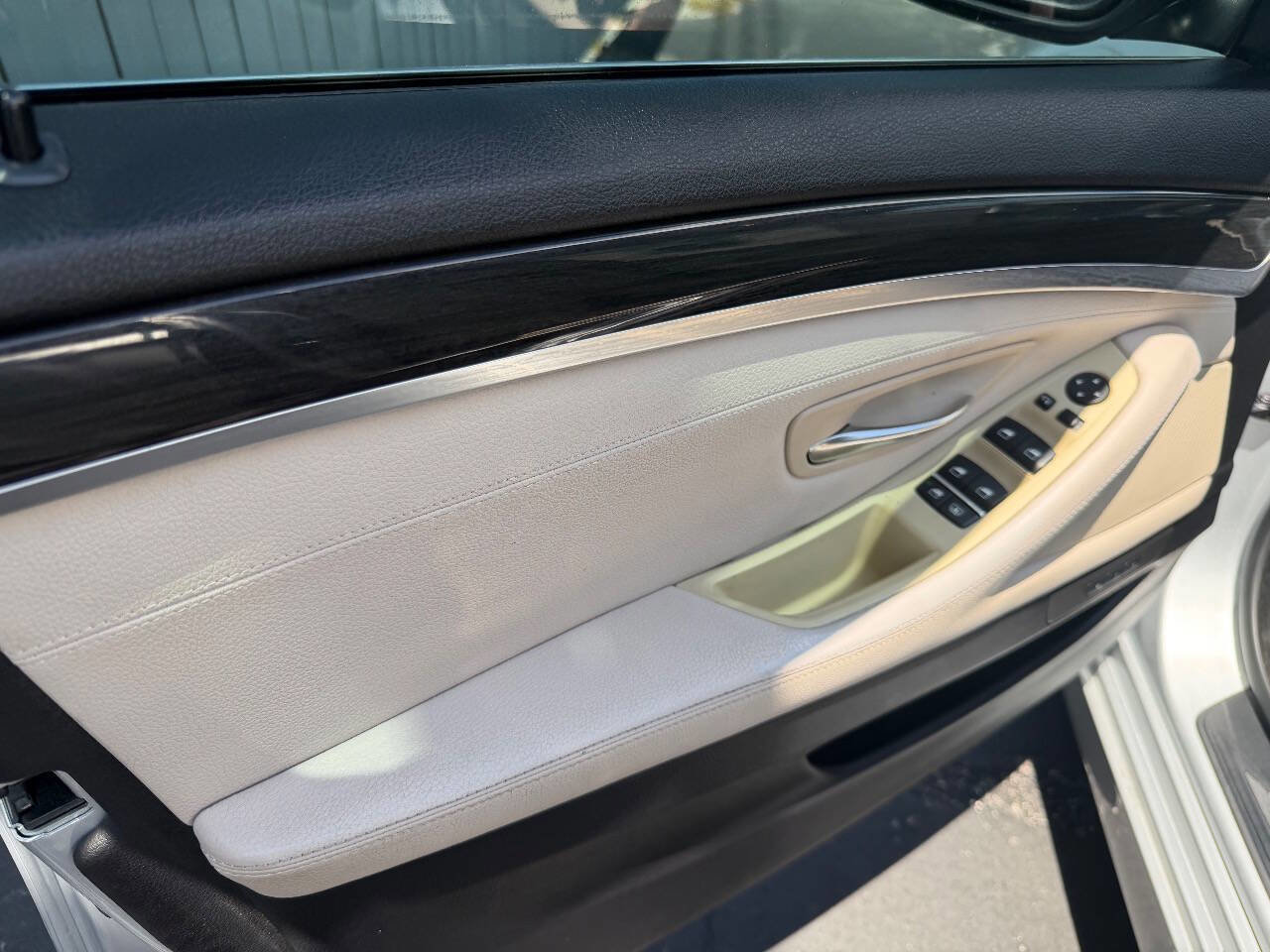 Used 2011 BMW 535i Sedan RWD image 5
