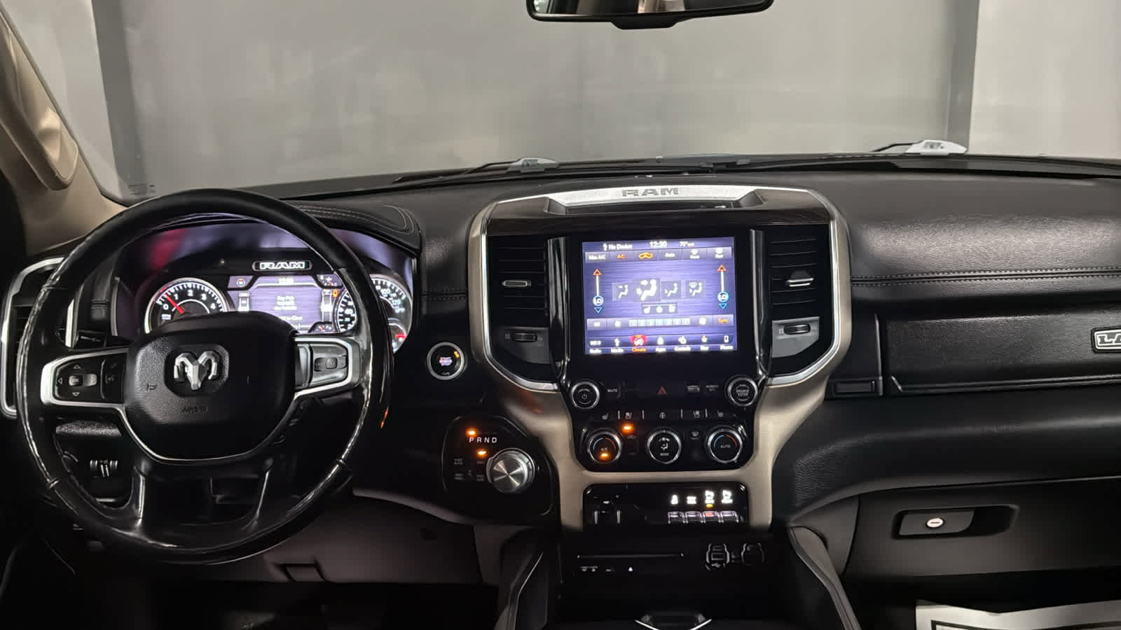 Used 2019 RAM 1500 Laramie AWD/4WD image 28