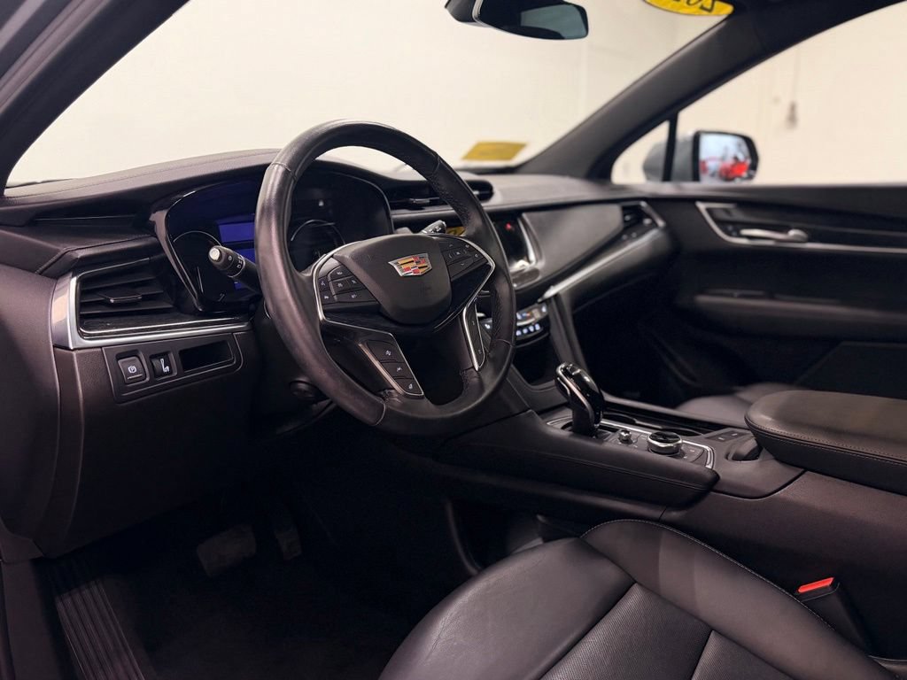 Used 2022 Cadillac XT5 Premium Luxury AWD/4WD image 12