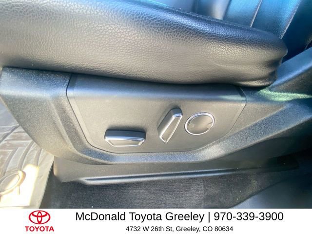 Used 2019 Ford Expedition XLT w/ Equipment Group 201A AWD/4WD image 12