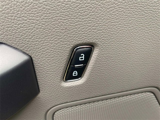 Used 2020 Ford F150 XLT image 14