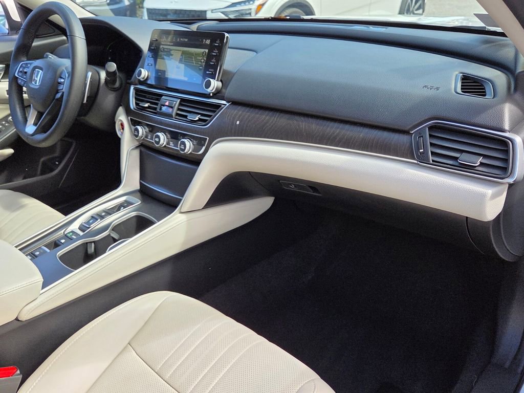 Certified 2018 Honda Accord Touring image 19