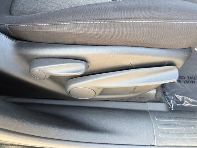 Used 2016 Jeep Cherokee Sport image 19