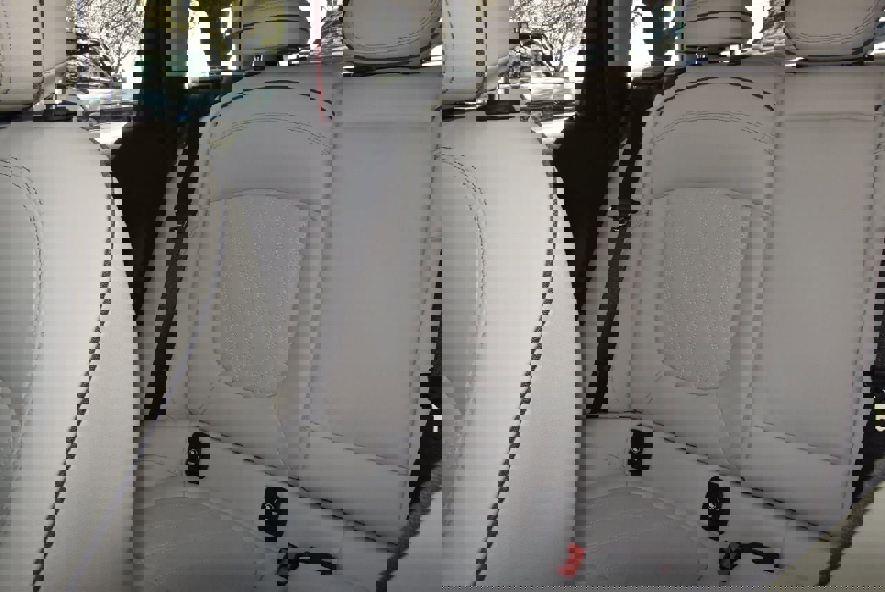 Used 2024 MINI Cooper Clubman S w/ Signature Upholstery Package FWD image 19