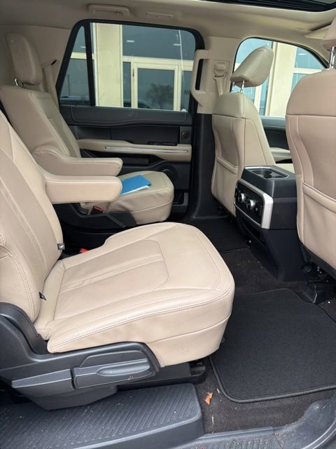 Certified 2022 Ford Expedition Max Limited AWD/4WD image 15
