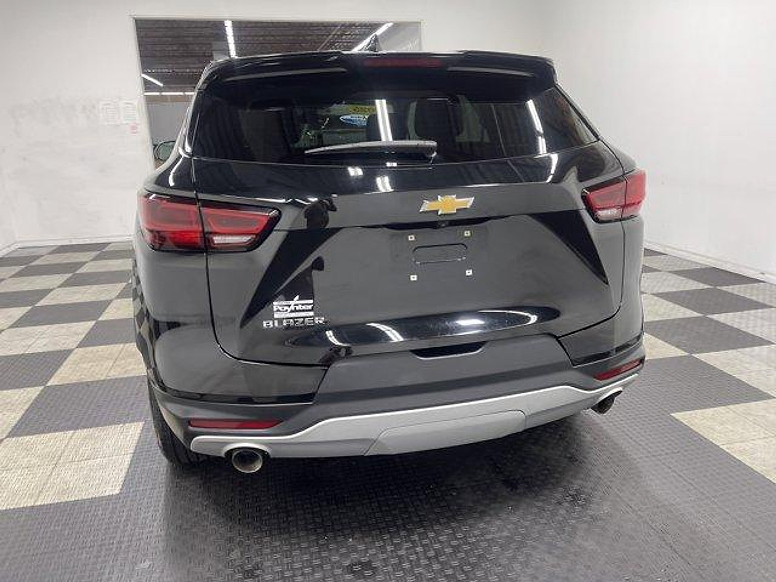 Used 2025 Chevrolet Equinox LT w/ Convenience Package II FWD image 3