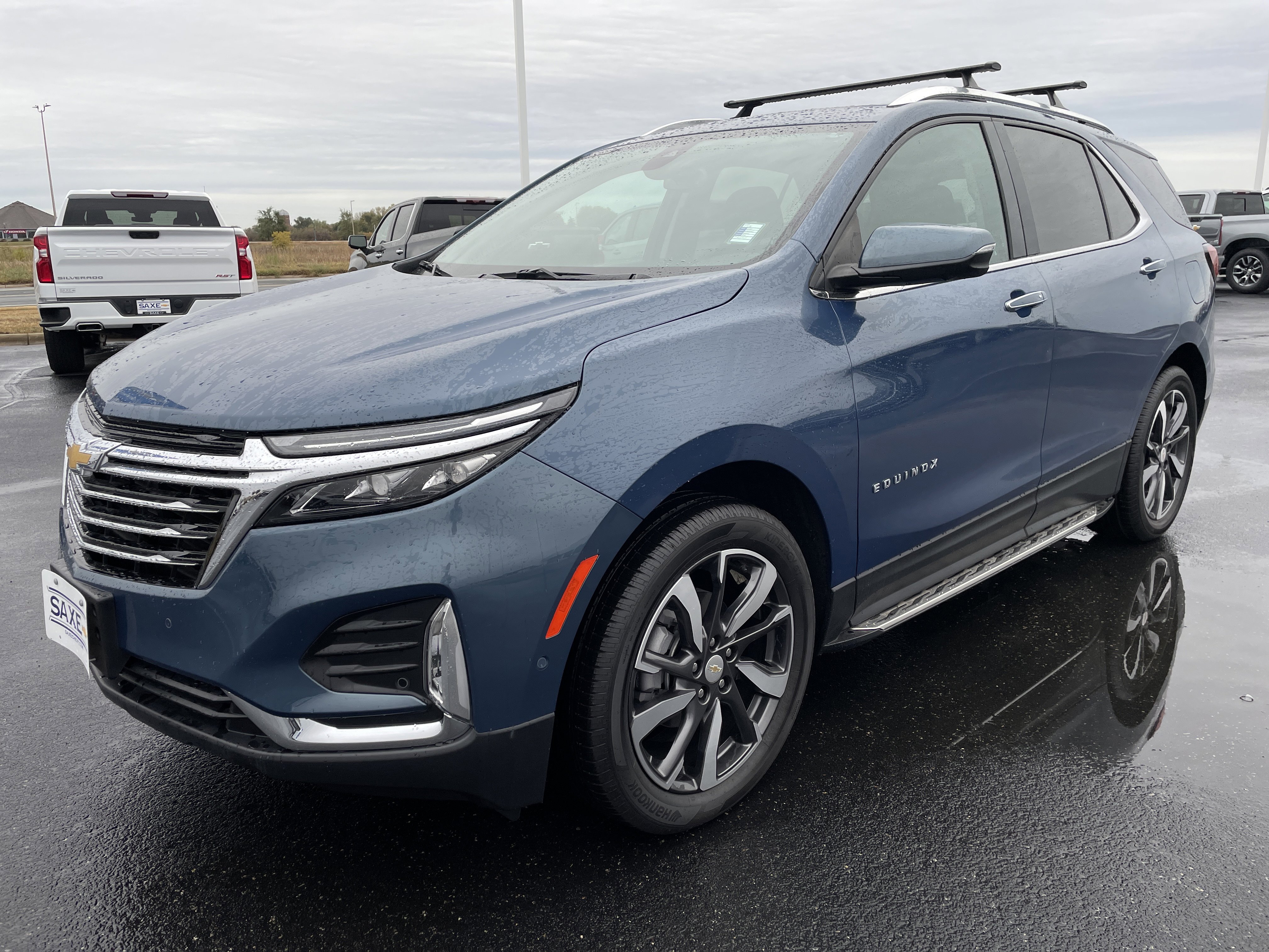 Used 2024 Chevrolet Equinox Premier image 1