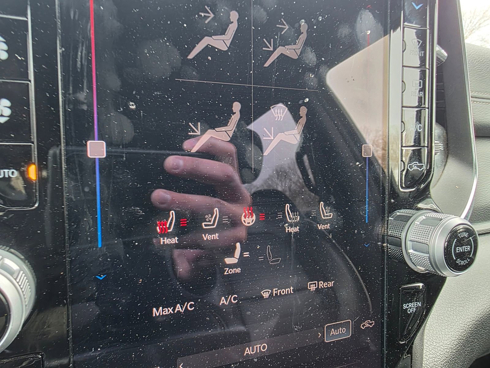 Used 2025 RAM 1500 Laramie image 14