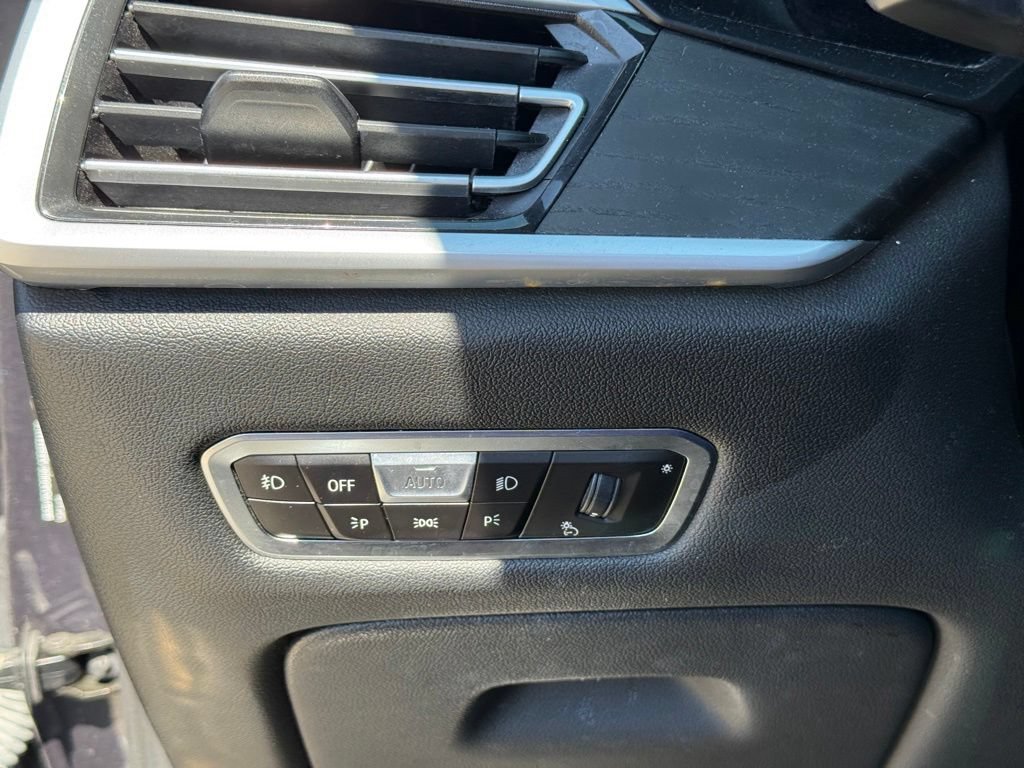 Used 2020 BMW X7 xDrive40i AWD/4WD image 17