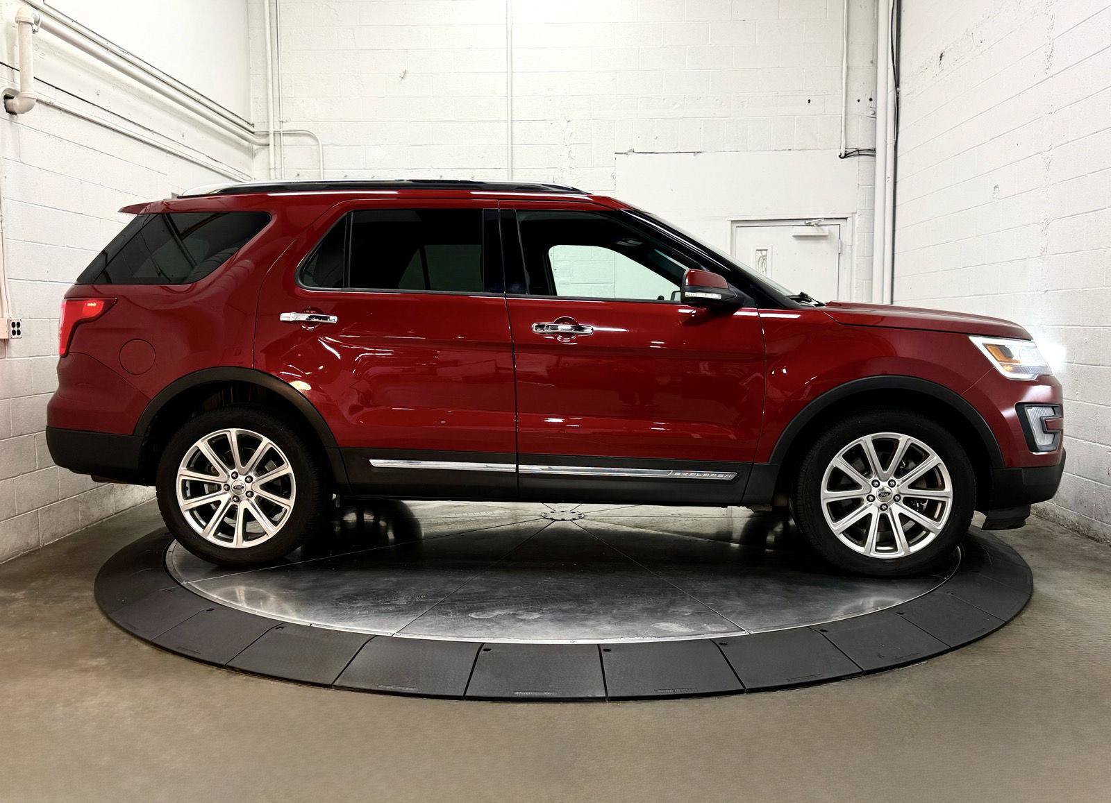 Used 2016 Ford Explorer Limited AWD/4WD image 9