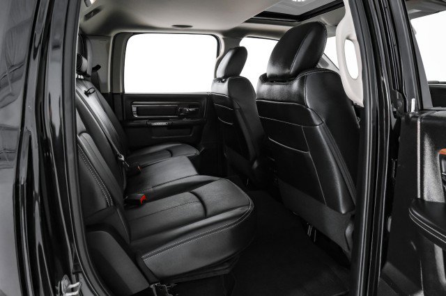 Used 2018 RAM 1500 Laramie image 32