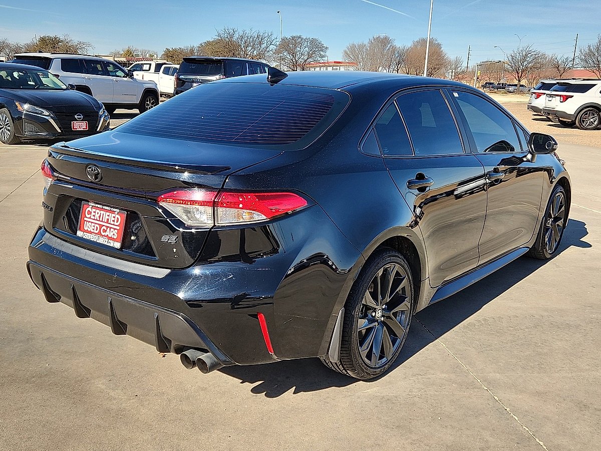 Used 2024 Toyota Corolla SE image 3