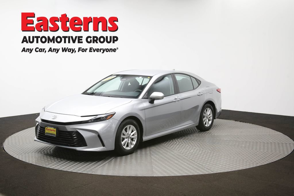 Used 2025 Toyota Camry LE image 56