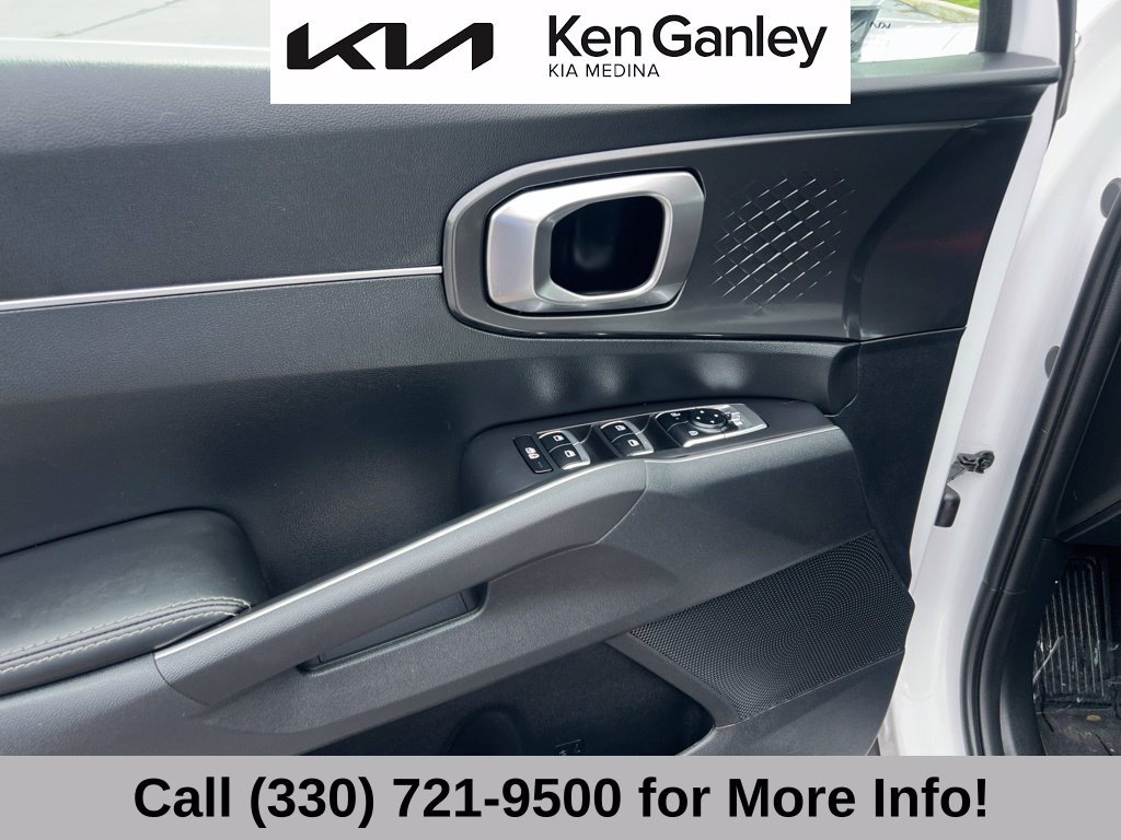 Certified 2026 Kia Sorento LX FWD image 25